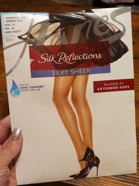 NWT Haness Multiple Sizes Silk Reflections Barely Black Control Top Pantyhose